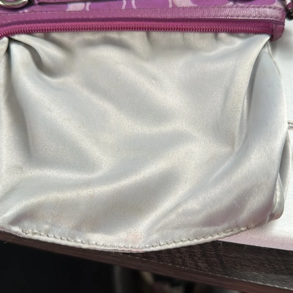 EUC Coach Signature C Wristlet